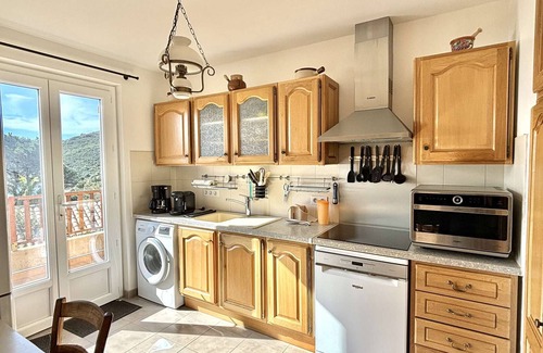 Residences du Golfe de Lava Apartment | 3-room apartment 450m from the beach with AC and parking