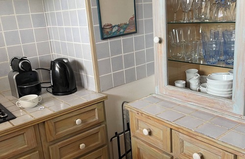 Frejus Plage Apartment | 3-room apartment 5 mns walk from the beach with large south-facing balcony