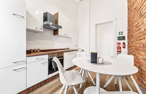 Cottbus Apartment | 3 room apartment, 6 beds not far from main station, incl. parking & WiFi, tumble dryer