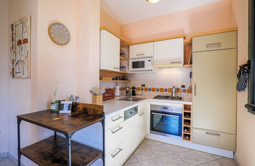 Susello Apartment | 3-room apartment in an exceptional residence with approx. 8 ha. large park and pool