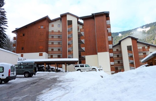 Station de Drouzin le Mont Apartment | 3-room apt with parking, ski-in/ski-out in Saint-Jean-d'Aulps