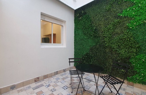 Mar del Plata House | 3 rooms with patio in front of Plaza Colon