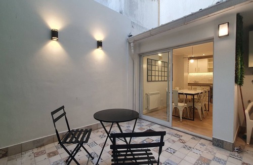 Mar del Plata House | 3 rooms with patio in front of Plaza Colon