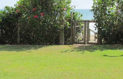 Canto Grande House | 3 SEA-FRONTED Houses - Beach of Mariscal, Bombinhas, SC - HOUSE #6