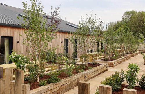 Chippenham House | 3 SEAGRY BARN @ NABLES FARM, family friendly in Upper Seagry