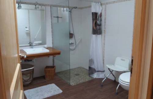 Les Magnils-Reigniers House | 3* self-catering cottage