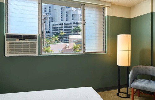 Ala Moana Hotel | 3 Sleek Units, Urban Garden Setting, Pool Enjoyment, Close to Local Attractions