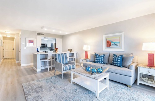 Captiva Apartment | 3 Spacious One Bedroom Beach Villas w/Fishing, Shelling & Nature Activities