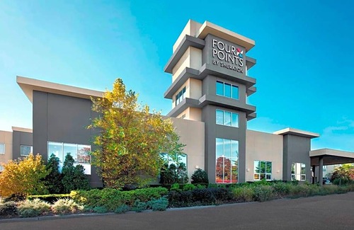 Plainview Hotel | 3-Star Hotel ∙ Four Points by Sheraton Melville Long Island