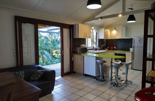L'Etang-Sale House | 3-star Lounge des hauts house with ocean & nature view