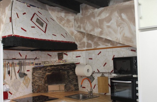 Monistrol de Montserrat House | 3-Story Gaudi Building with Montserrat Stone