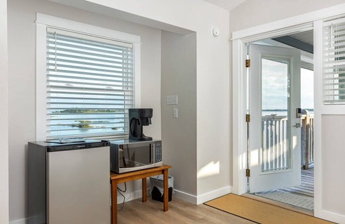 Cedar Key House | 3 Story Haven! Fire Pit+kayaks~updated~360 Views!