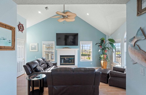 Port O Connor House | 3-story private home with beach front view and access.