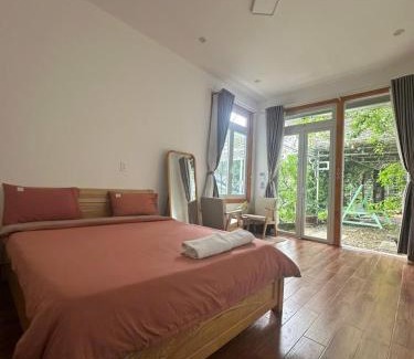 Da Lat Bed & Breakfast | 3 Tầng Mây Homestay & Coffee