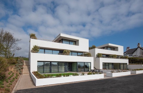 St Abbs Apartment | 3 THE BAY - A minimalist apartment with sweeping sea views over Coldingham Bay.