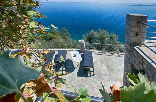 Livadi Villa | 3 Villas with Sea View and beach front