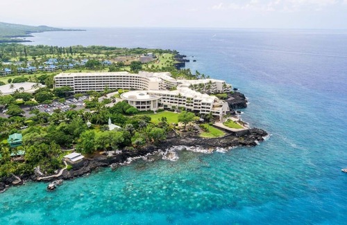 Keauhou House | 3 x Club Ocean View 2 Double Beds at Outrigger Kona Resort and Spa