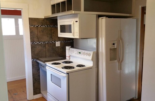 Downtown Klamath Falls House | 30+Day❤️Downtown ❤️Red Smarthouse King W/D 4KTV