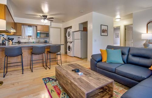 Spring Harbor House | 30 Day Minimum. Entire House, A/C, Washer & Dryer