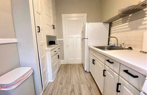 Detroit Apartment | 30+Day Rentals + Comfy & Professional-Friendly