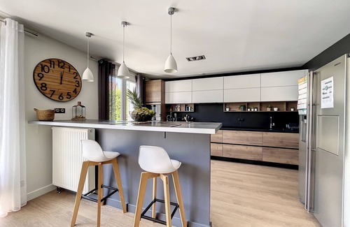 Saint-Pierre-du-Perray House | 30 KM from Paris, quiet house with heated swimming pool