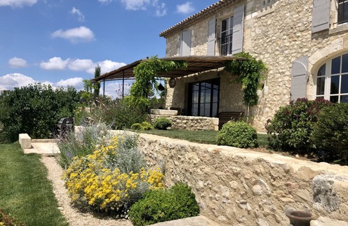 Les Baux-de-Provence Villa | -30% last min from 16 to 26 July, property 5* in exceptionnal area with jacuzzi