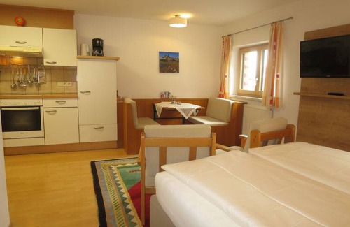 Sankt Anton am Arlberg Apartment | 30 m² Apartment ∙ 1 bedroom ∙ 2 guests