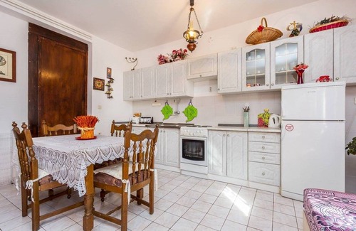 Liznjan Apartment | 30 m² Apartment ∙ 3 guests