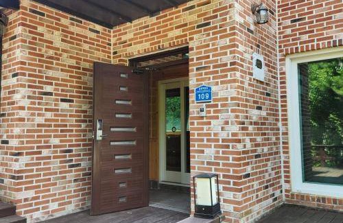 Jumunjin-eup House | 30 m² House ∙ 3 bedrooms ∙ 12 guests