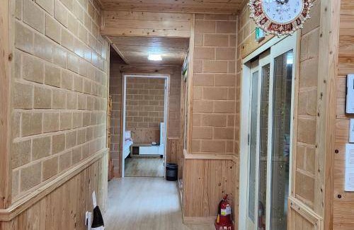 Jumunjin-eup House | 30 m² House ∙ 3 bedrooms ∙ 12 guests