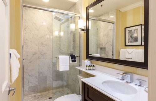 Carlsbad Village Resort | 30% off Carlsbad Inn Beach Resort Instant Booking 1BR/1BA, 8/3/2025 - 8/10/2025