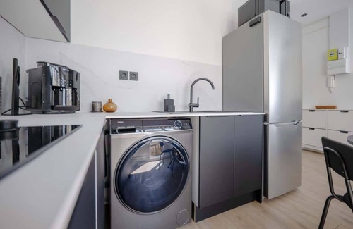 Malakoff Apartment | 30 - Renovated Studio walking distance to Paris