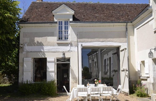 Saint-Georges-sur-Cher Cottage | 300 m² Cabin ∙ 5 bedrooms ∙ 12 guests