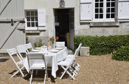 Saint-Georges-sur-Cher Cottage | 300 m² Cabin ∙ 5 bedrooms ∙ 12 guests