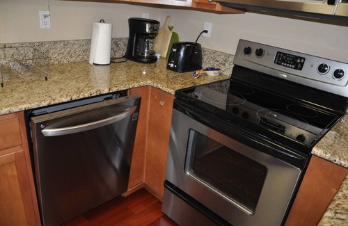 Monterey Condo | 300 Glenwood Circle 1 bd Condo - Charm, Quiet, Spacious with Pool, Gym, Balcony