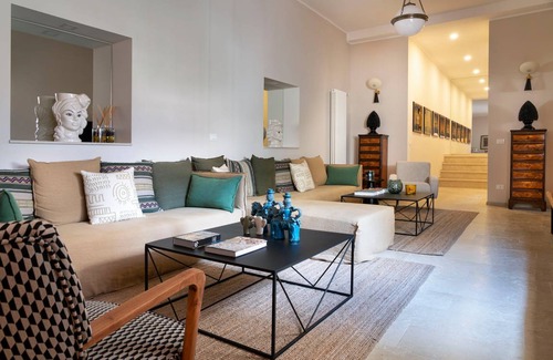 Noto Apartment | 300 m² Apartment ∙ 4 bedrooms ∙ 8 guests