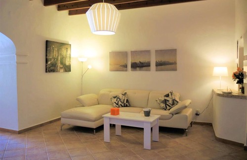 Algaida Cottage | 300 m² Cabin ∙ 4 bedrooms ∙ 8 guests