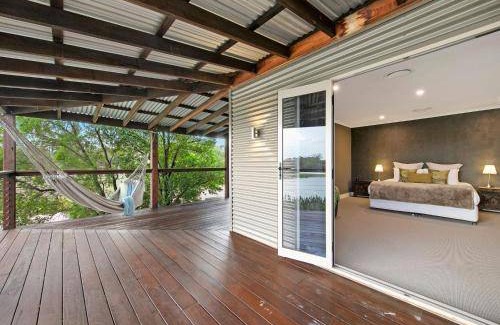 Keinbah House | 300 m² House ∙ 2 bedrooms ∙ 4 guests
