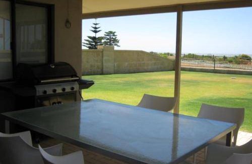 Geographe House | 300 m² House ∙ 3 bedrooms ∙ 7 guests