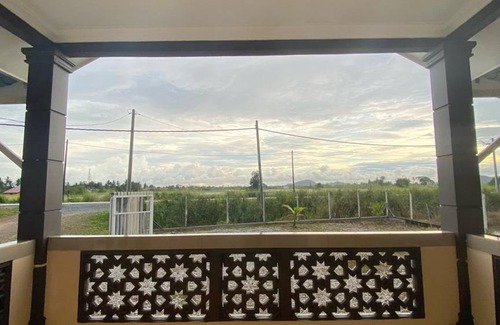 Kangar House | 300 m² House ∙ 4 guests