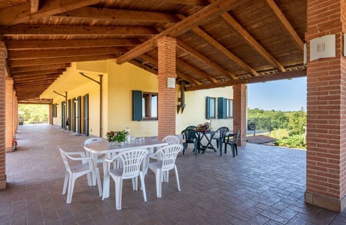 Mombaruzzo Resort | 300 m² Resort ∙ 6 bedrooms ∙ 12 guests