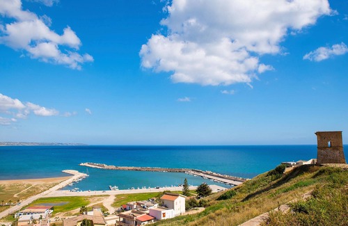Contrada Fiori Sud Apartment | 300 meters from the beach of Lidofiori di Menfi, this beautiful apartment awaits you.