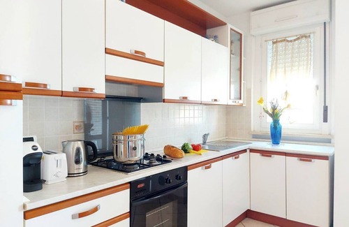 Grottammare Apartment | [★300 MT FROM THE SEA★] Terrace, Wifi and Parking.