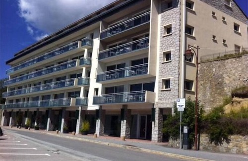 Font-Romeu-Odeillo-Via Apartment | 300m from ski lifts, view forest, tv, ski locker, 16m², Font Romeu