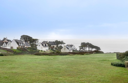Saint-Gildas-de-Rhuys Apartment | 300m from the beach, 2 adults - 2 children