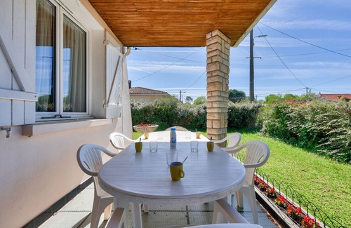 Andernos-les-Bains Ski Chalet | 300m from Mauret's beach, House for 8