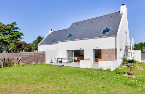 Saint-Jacques Ski Chalet | 300m from the beach, nice new house