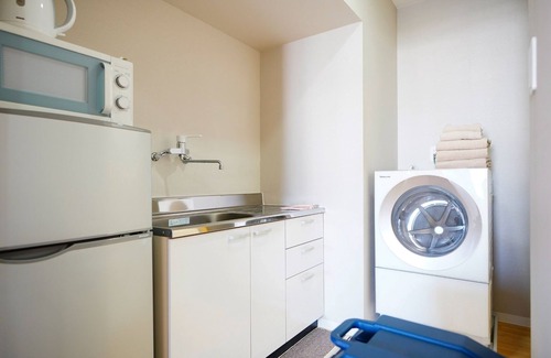 Naha City Centre Apartment | 301 Kitchen and clean rooms 16people/Naha Okinawa