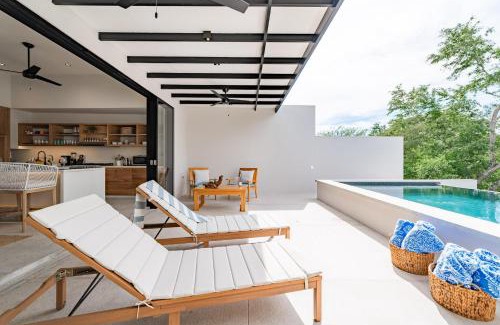 Santa Maria Huatulco Villa | 3025 - Casa Parota