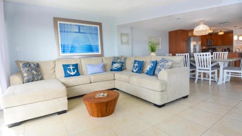 Key Largo Apartment | 305 Kawama Tower